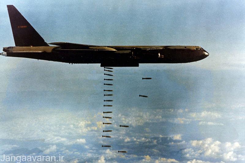 بمب افکن بی52 طی عملیات لین باکیر بیش از پانزده هزار تن بمب طی 11 روز بر فراز ویتنام فروریخت
