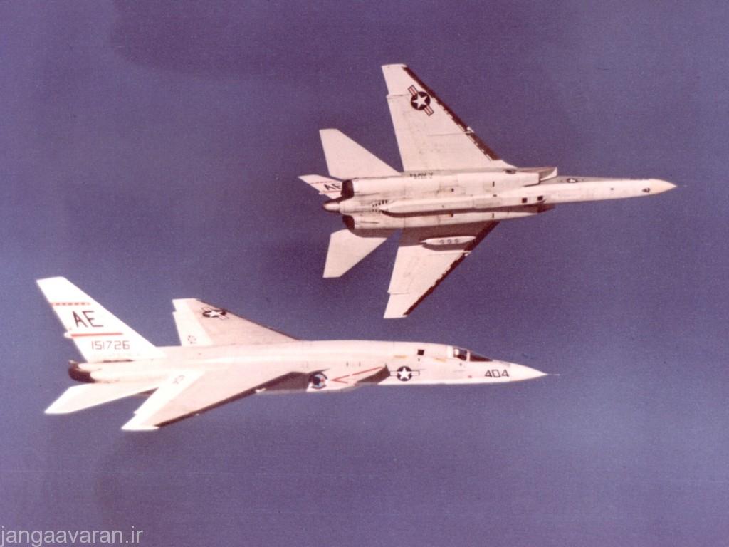 RA-5C_Vigilantes_of_RVAH-5_in_flight_over_Georgia_c1966