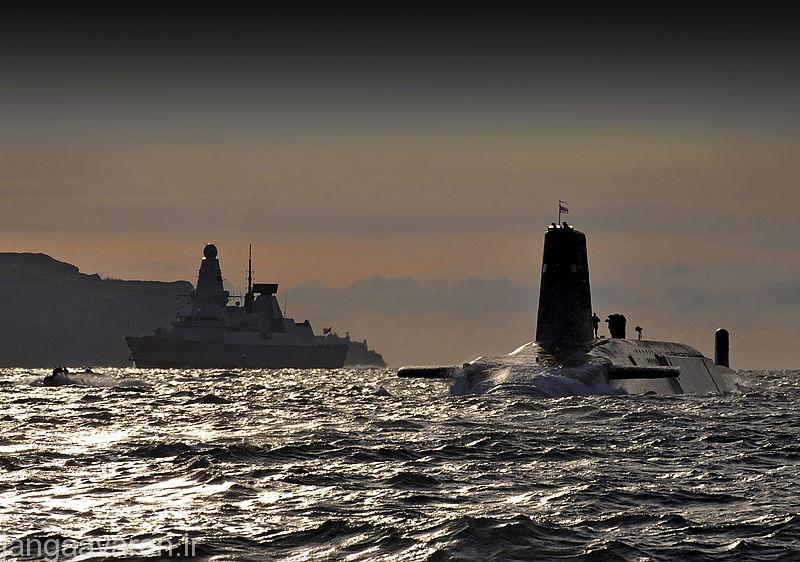 ناوشکن تایپ 45 و زیر دریایی ونگارد...پیشرفته ترین شناورهای ارتش انگلستان و البته جهان