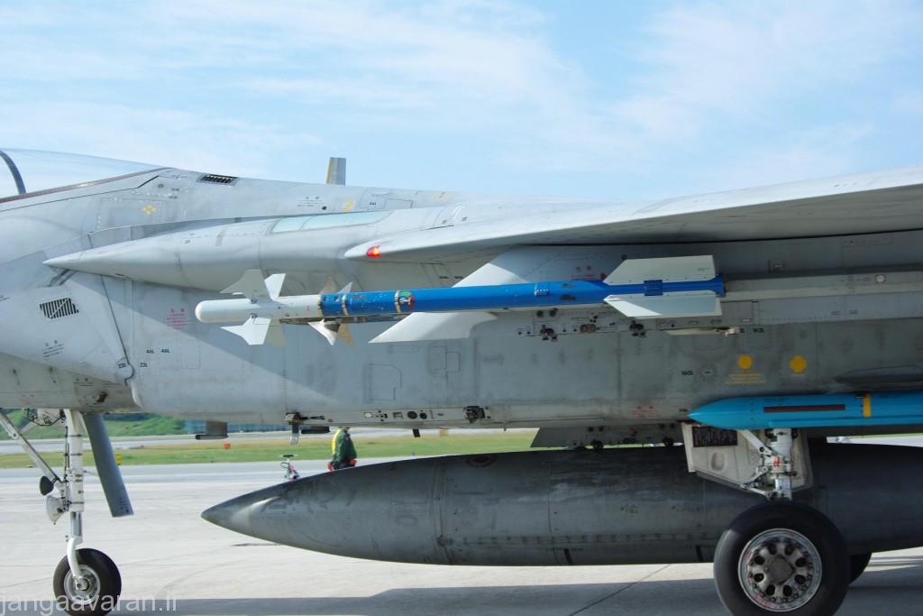 موشک AAM-3 بر زیر بال اف15