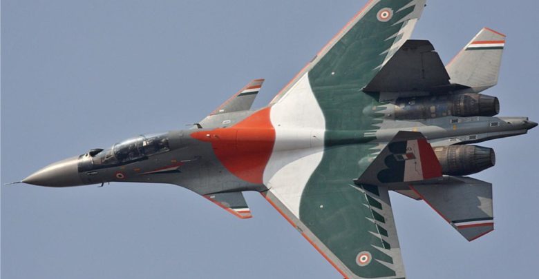 سوخوی30 ام کا آ هندی مجهز به کانارد در جلو برای کنترول زاویه حمله و خروجی متغیر همکنون پیشرفته ترین جنگنده ارتش هند است