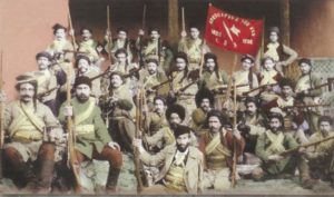 تفنگداران ارمنی مدتی بعداز آغاز کشتار ارامنه برای دفاع از ارمنی ها به وجود آمدند