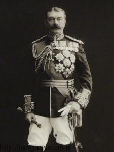 ژنرال کیچنر معروف ترین قهرمان جنگی امپراتوری بریتانیا بود . او در مقام وزیر جنگ بشدت مخالف تشکیل دولت یهودی در خاورمیانه بود 