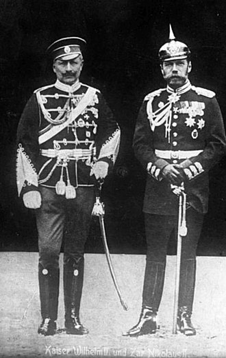 تزار نیکلای دوم و ویلهلم دوم دو امپراتور روسیه و آلمان در جریان قرار داد پوتسدام بر سر تقسیم منافع خود در ایران به توافق رسیدند